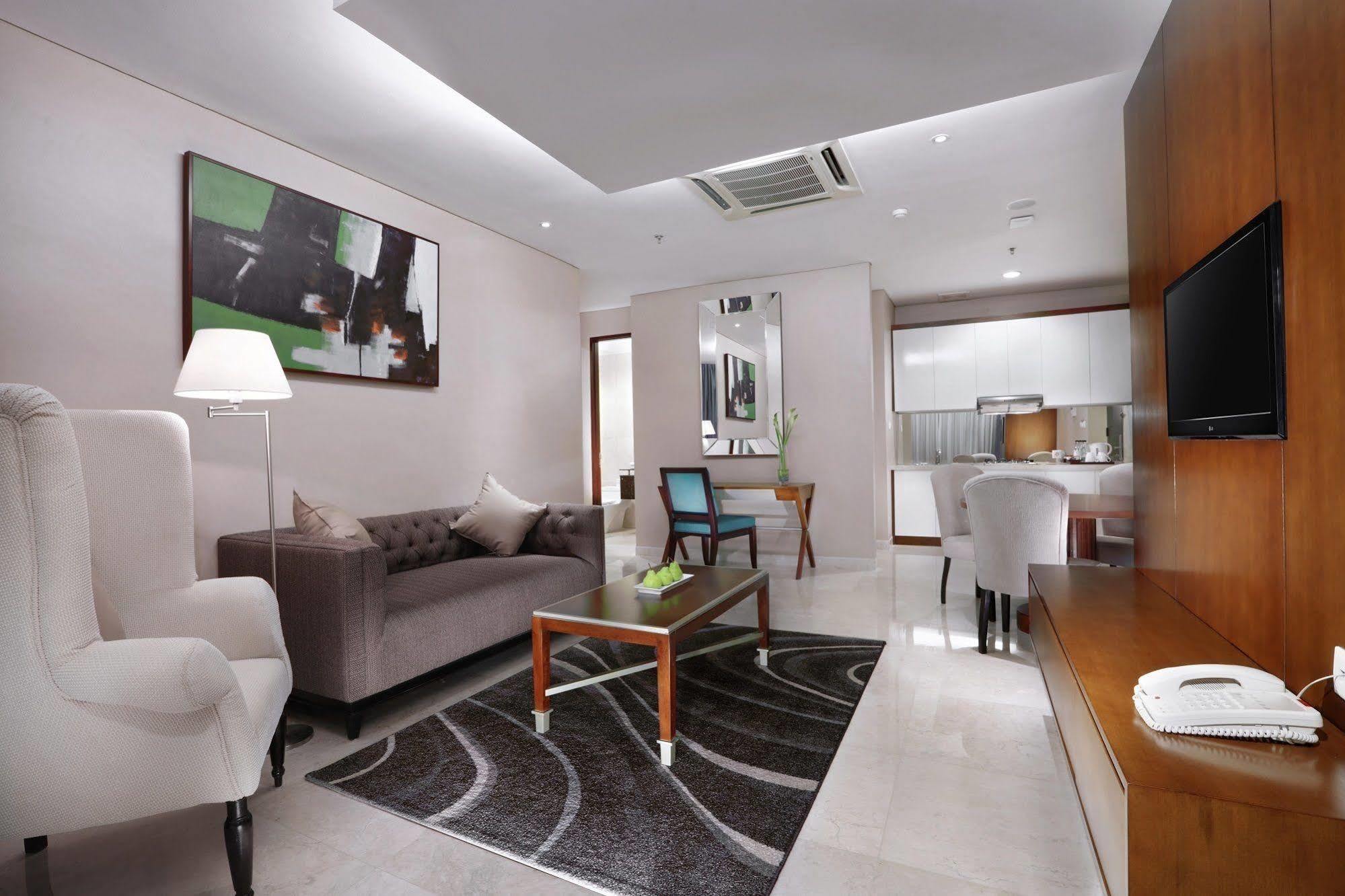 The Grove Suites By Grand Aston Jakarta Exterior photo