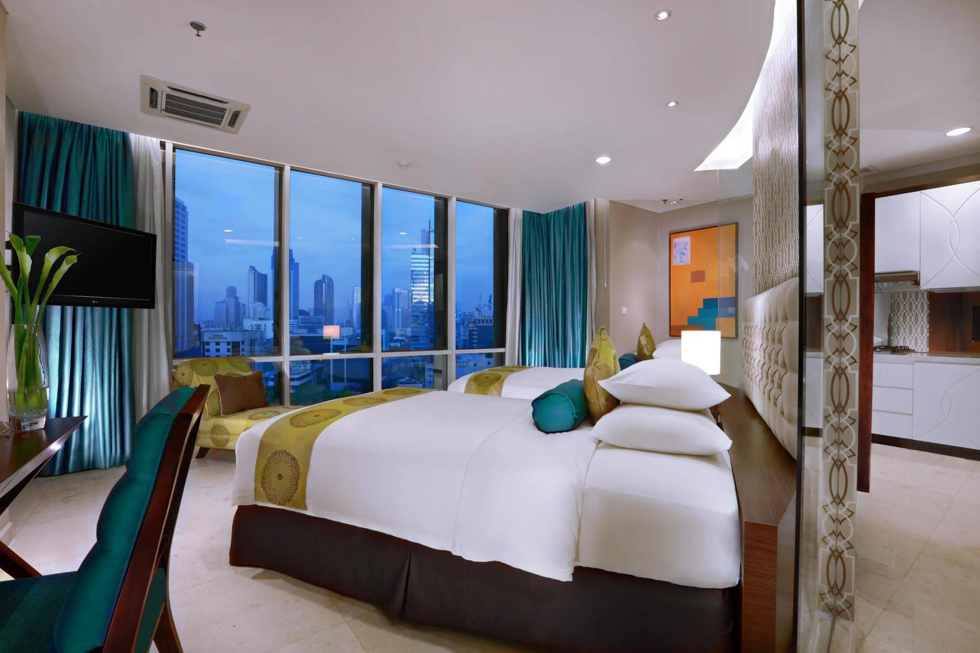 The Grove Suites By Grand Aston Jakarta Exterior photo