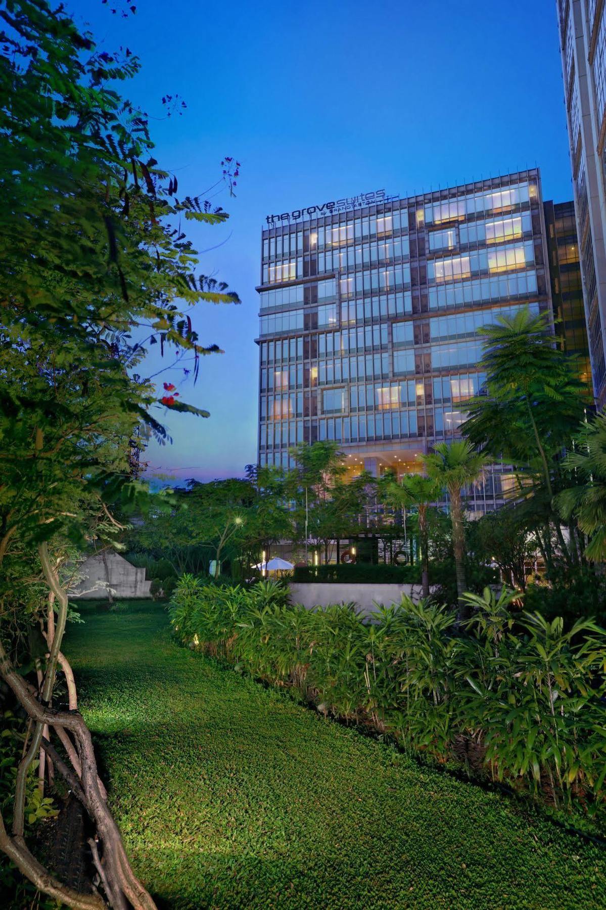 The Grove Suites By Grand Aston Jakarta Exterior photo