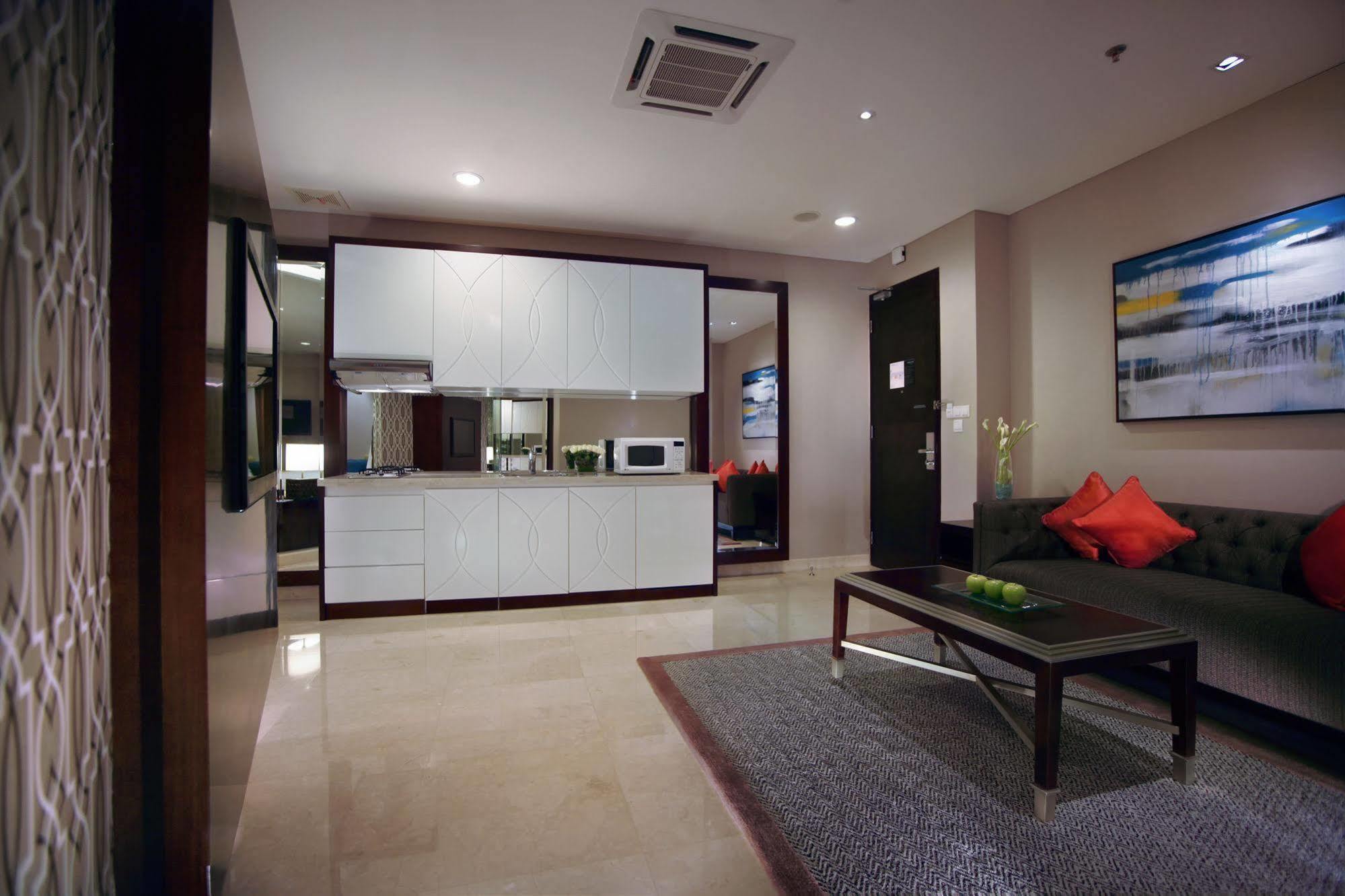 The Grove Suites By Grand Aston Jakarta Exterior photo